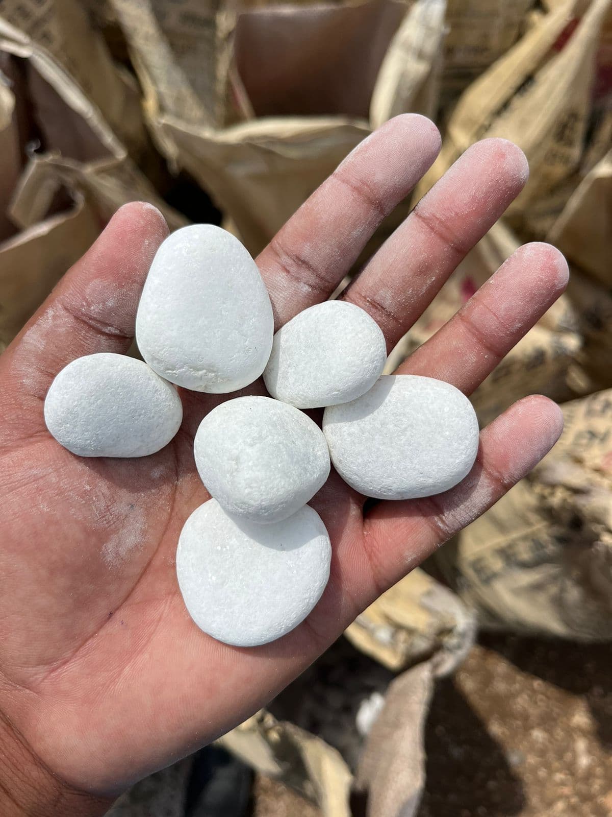 Super White Landscape Pebbles